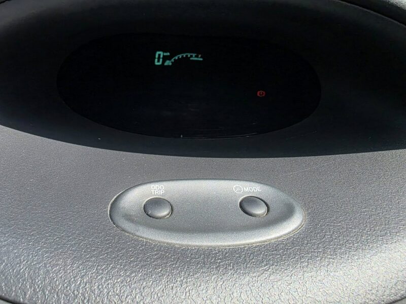 Toyota Yaris 1.0 Benzyna 65 KM, Trzy Klucze, Klimatyzacja, Komputer, Isofix, I (1999-2005)