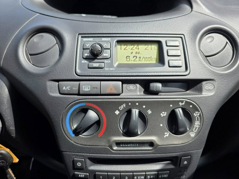 Toyota Yaris 1.0 Benzyna 65 KM, Trzy Klucze, Klimatyzacja, Komputer, Isofix, I (1999-2005)