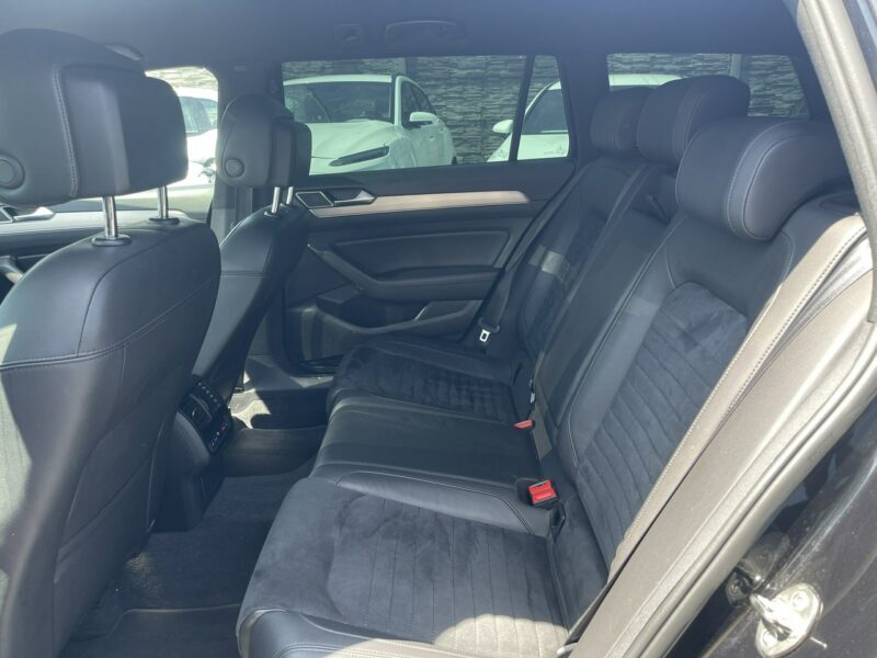 Volkswagen Passat Highline DSG Kamera Podgrzewanie 190KM B8 (2014-2023)