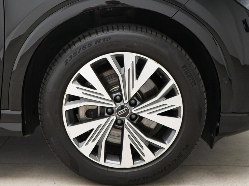 Audi Q4 40 e-tron 204KM VirtualPlus Kamera LED NAV