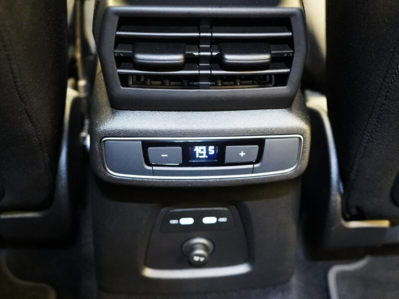 Audi Q4 40 e-tron 204KM VirtualPlus Kamera LED NAV