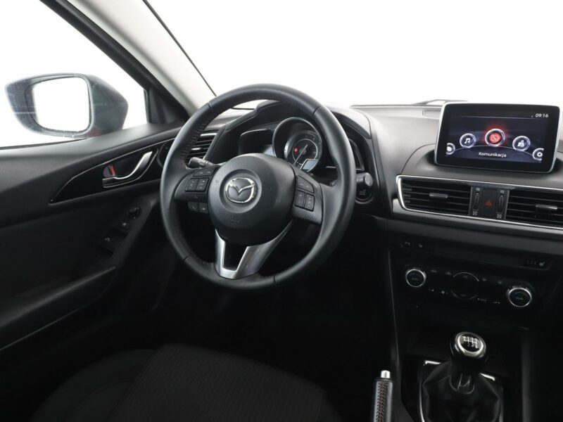 Mazda 3 bi-xenon navi klima auto grzane fotele czujniki parkowania III (2013-)