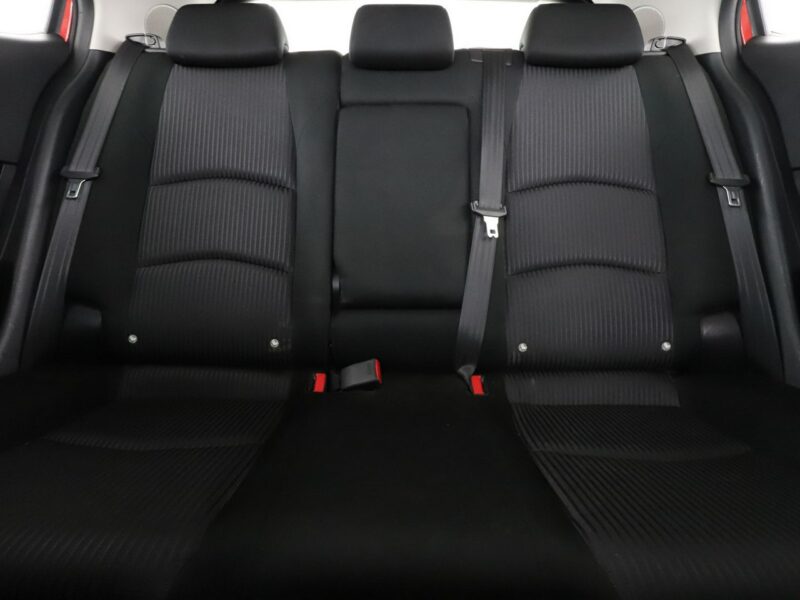 Mazda 3 bi-xenon navi klima auto grzane fotele czujniki parkowania III (2013-)