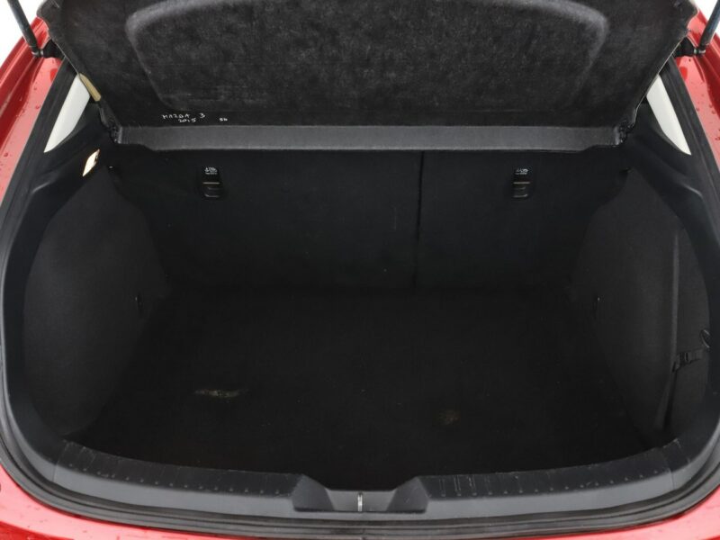 Mazda 3 bi-xenon navi klima auto grzane fotele czujniki parkowania III (2013-)