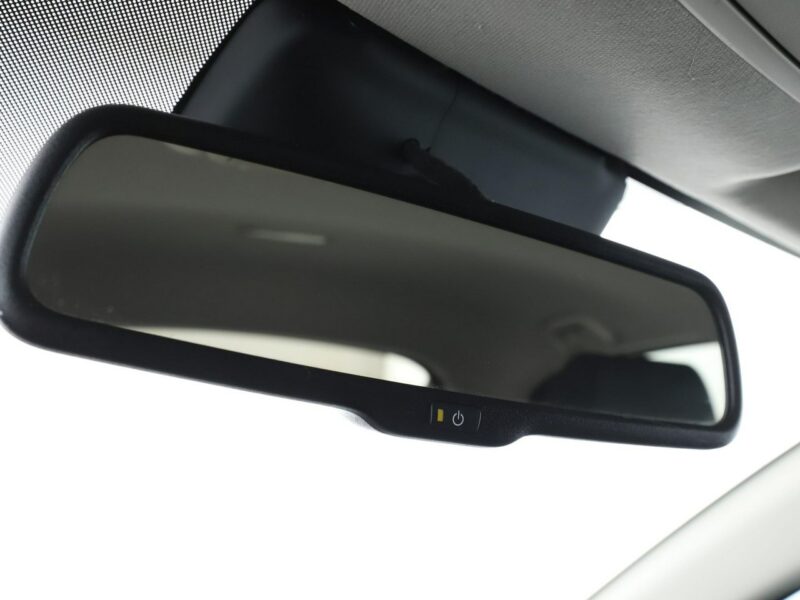 Mazda 3 bi-xenon navi klima auto grzane fotele czujniki parkowania III (2013-)