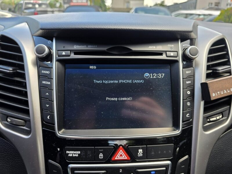Hyundai i30 1.4 Benzyna 99 KM, Klimatyzacja, LED, Kamera, Bluetooth, USB, AUX, ALU II (2012 - 2016)