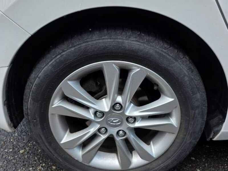 Hyundai i30 1.4 Benzyna 99 KM, Klimatyzacja, LED, Kamera, Bluetooth, USB, AUX, ALU II (2012 - 2016)
