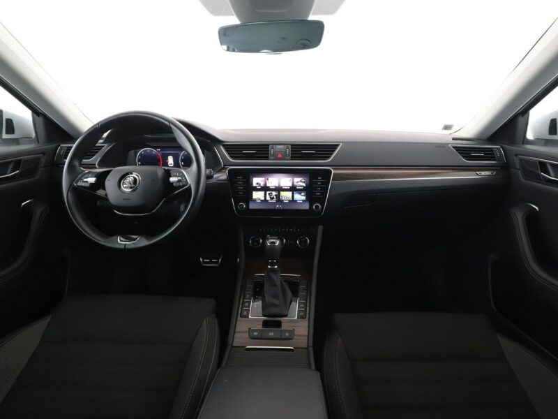 Škoda Superb FV23% Scout 4X4 Automat Navi Kamera cofania Automatyczna klimatyzacja III (2015-2023)