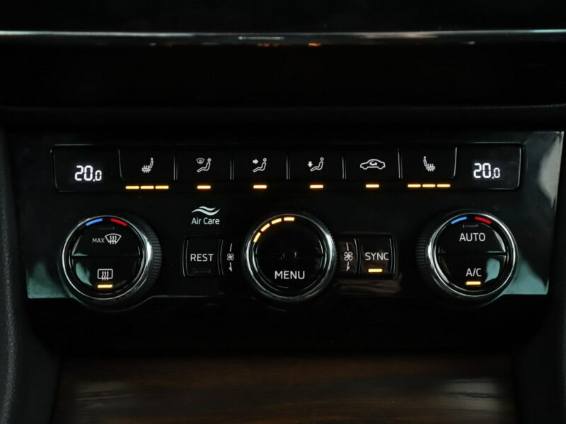 Škoda Superb FV23% Scout 4X4 Automat Navi Kamera cofania Automatyczna klimatyzacja III (2015-2023)