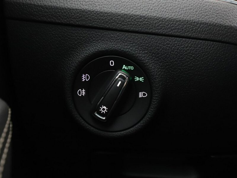 Škoda Superb FV23% Scout 4X4 Automat Navi Kamera cofania Automatyczna klimatyzacja III (2015-2023)
