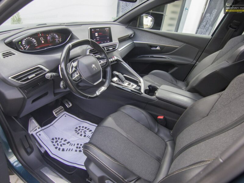 Peugeot 5008 GT line / 7-os. / Ledy / Panorama / Kamera / Virtul Kokpit / Gwarancja II (2017-)