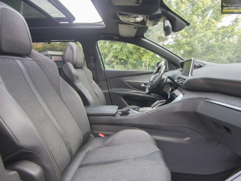 Peugeot 5008 GT line / 7-os. / Ledy / Panorama / Kamera / Virtul Kokpit / Gwarancja II (2017-)