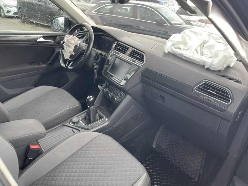 Volkswagen Tiguan 4Motion Kamera Podgrzewanie Virtual cockpit 150KM II (2016-2024)