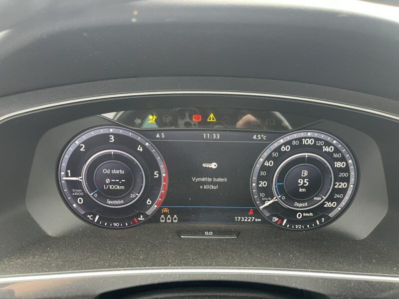 Volkswagen Tiguan 4Motion Kamera Podgrzewanie Virtual cockpit 150KM II (2016-2024)