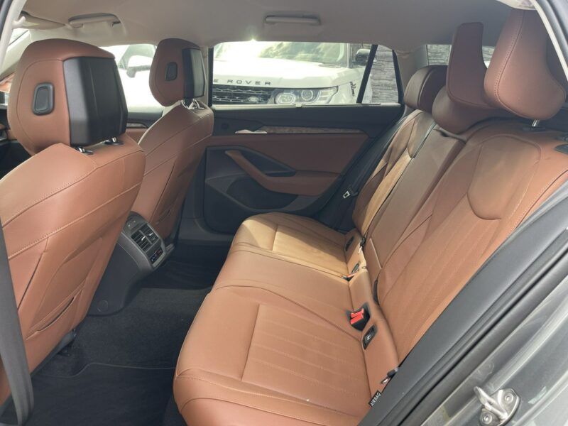 Škoda Superb 4x4 L&K Automat Kamery360 Webasto Skóra Hak 193KM IV (2023-)