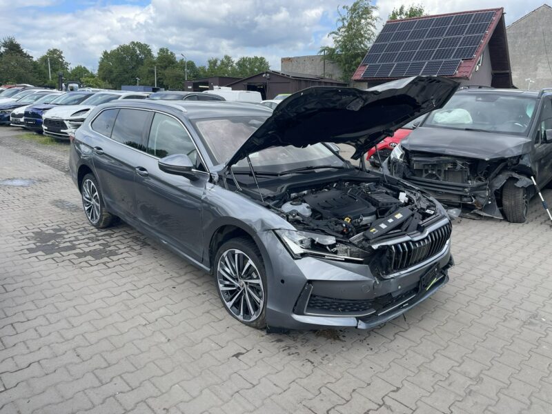 Škoda Superb 4x4 L&K Automat Kamery360 Webasto Skóra Hak 193KM IV (2023-)