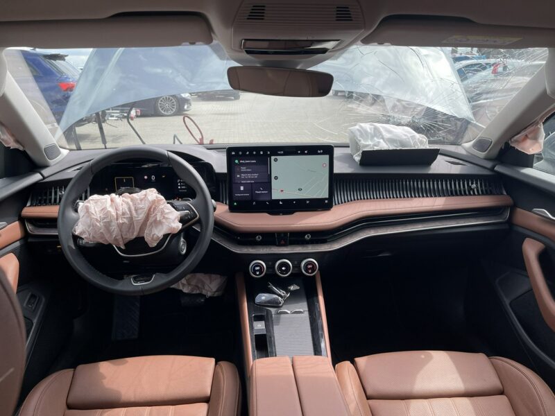 Škoda Superb 4x4 L&K Automat Kamery360 Webasto Skóra Hak 193KM IV (2023-)