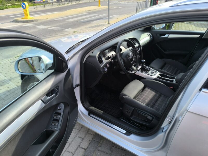 Audi A4 2.0TDi 170KM Klimatronic Navi Parktronic LED B8 (2007-2015)