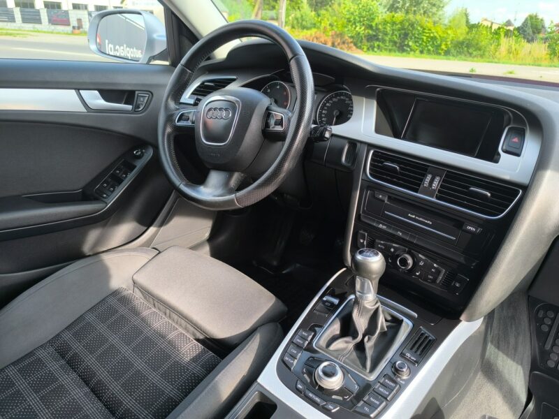 Audi A4 2.0TDi 170KM Klimatronic Navi Parktronic LED B8 (2007-2015)