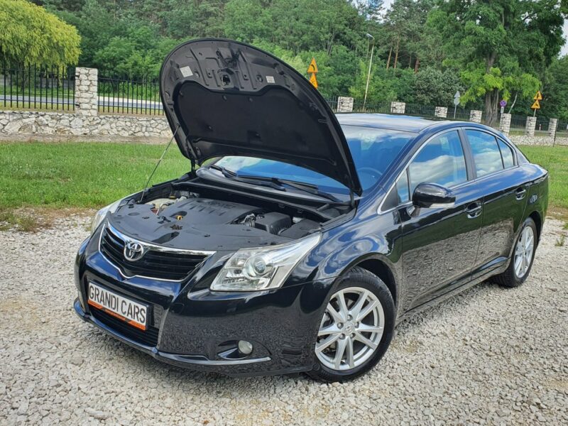 Toyota Avensis 1.8 16v 147KM # Climatronic # NAVI # Kamera # Super Stan !!! III (2009-)