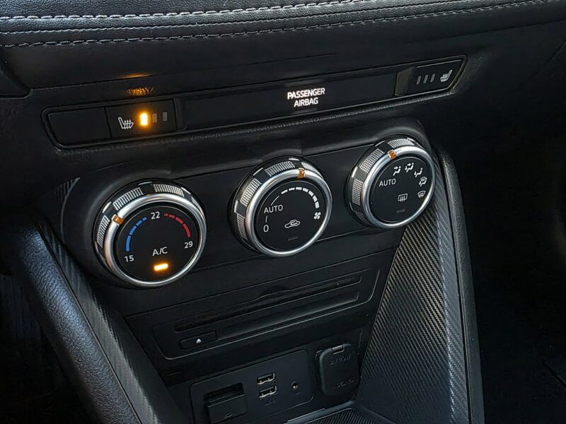 Mazda CX-3 serwis ASO, Full Led
