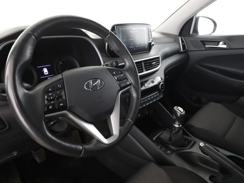 Hyundai Tucson lift LED navi klima auto grzane fotele i kierownica kamera i czujniki III (2015-2020)