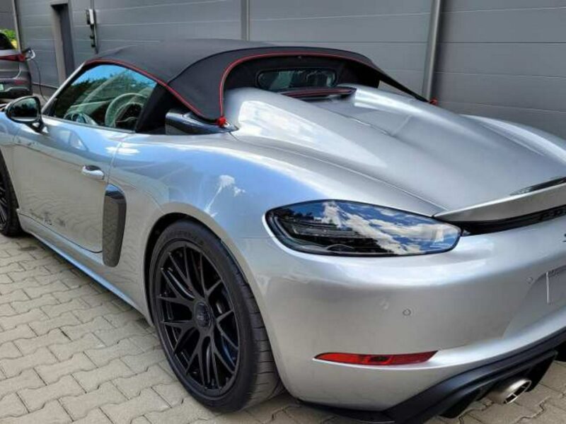 Porsche 718 Spyder