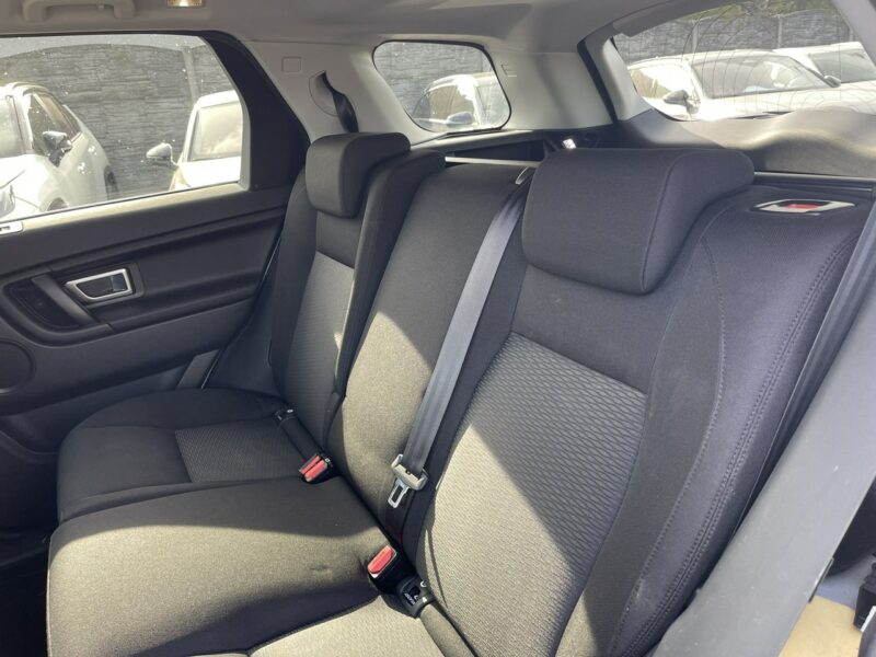 Land Rover Discovery Sport 4x4 Navi Klimatronik: 2 strefy Hak