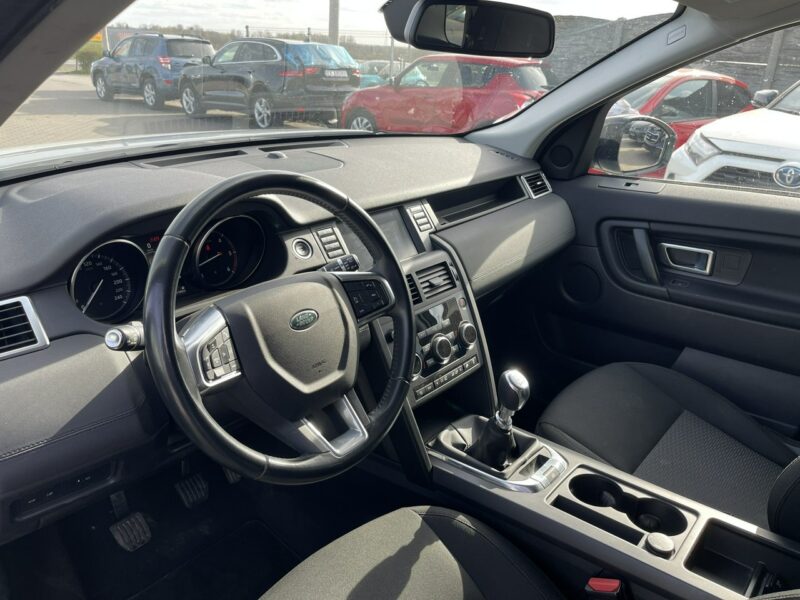 Land Rover Discovery Sport 4x4 Navi Klimatronik: 2 strefy Hak