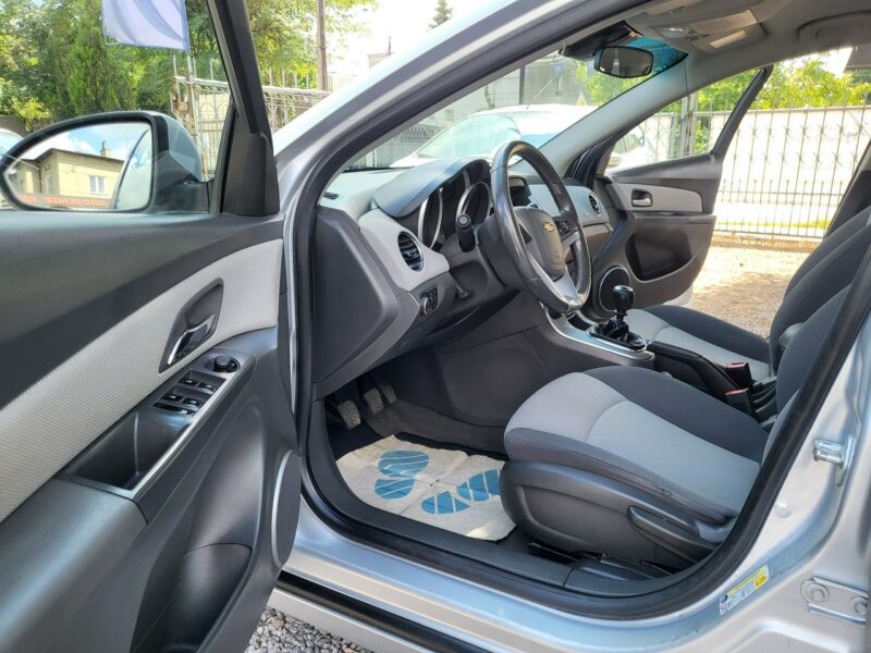 Chevrolet Cruze 1.6 112 KM 100% Przebieg 186 Tyś km Sedan Z Niemiec Zapraszamy !!!