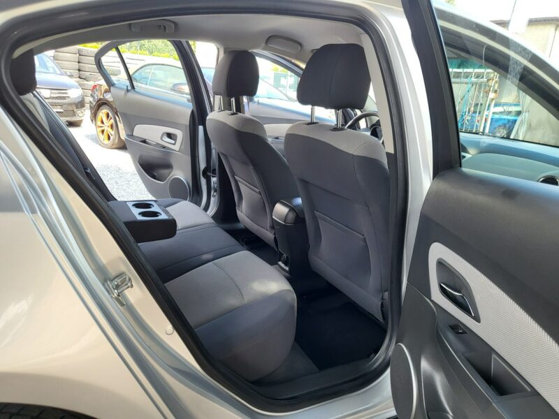 Chevrolet Cruze 1.6 112 KM 100% Przebieg 186 Tyś km Sedan Z Niemiec Zapraszamy !!!