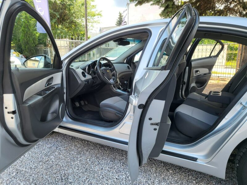 Chevrolet Cruze 1.6 112 KM 100% Przebieg 186 Tyś km Sedan Z Niemiec Zapraszamy !!!