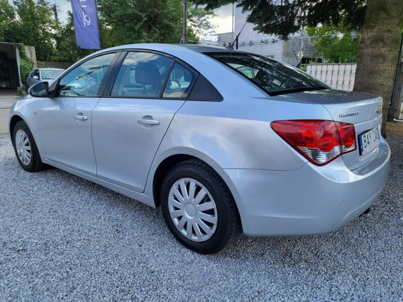 Chevrolet Cruze 1.6 112 KM 100% Przebieg 186 Tyś km Sedan Z Niemiec Zapraszamy !!!