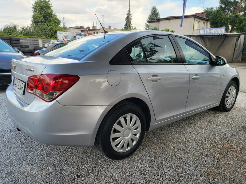 Chevrolet Cruze 1.6 112 KM 100% Przebieg 186 Tyś km Sedan Z Niemiec Zapraszamy !!!