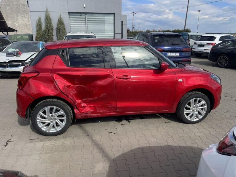 Suzuki Swift 4x4 Klimatyzacja Cujniki parkowania mHEV VI (2017-)