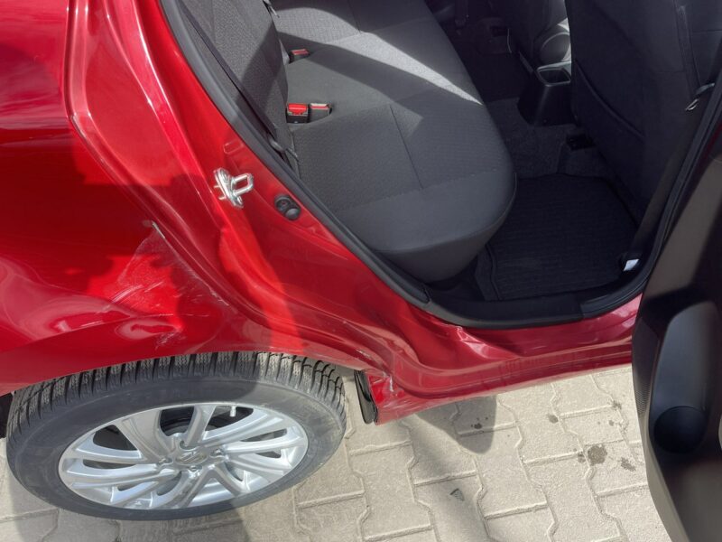 Suzuki Swift 4x4 Klimatyzacja Cujniki parkowania mHEV VI (2017-)