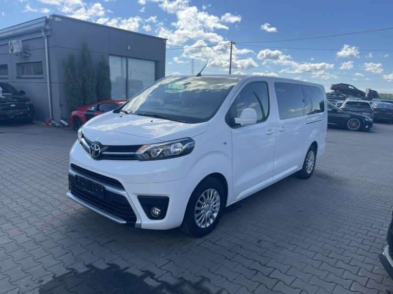Toyota Proace Verso 8 osobowy Parktronik Hak