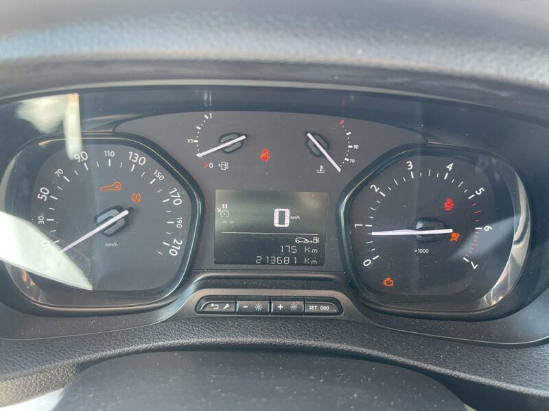 Toyota Proace Verso 8 osobowy Parktronik Hak