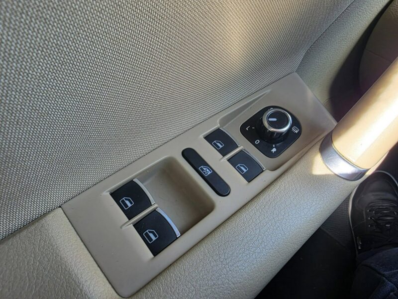 Volkswagen Passat 1.6 TDI 105 KM, Klimatyzacja, Webasto, El. Hak, Grzane Fotele, Alu B7 (2010-2014)