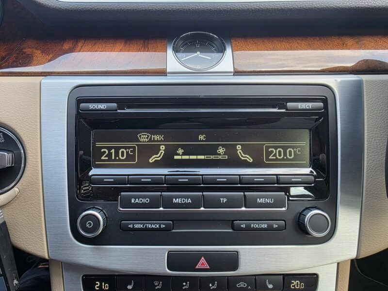 Volkswagen Passat 1.6 TDI 105 KM, Klimatyzacja, Webasto, El. Hak, Grzane Fotele, Alu B7 (2010-2014)