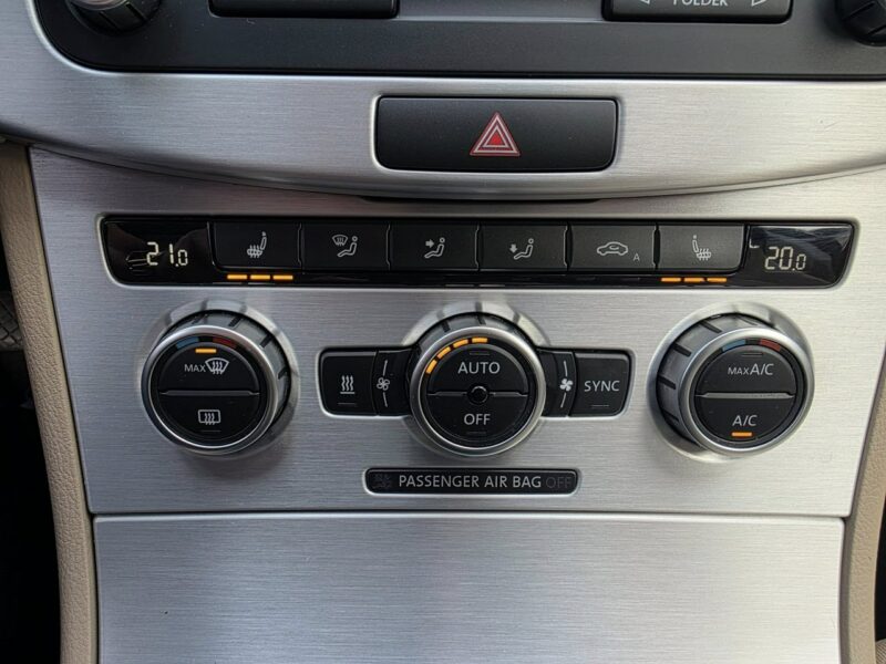 Volkswagen Passat 1.6 TDI 105 KM, Klimatyzacja, Webasto, El. Hak, Grzane Fotele, Alu B7 (2010-2014)