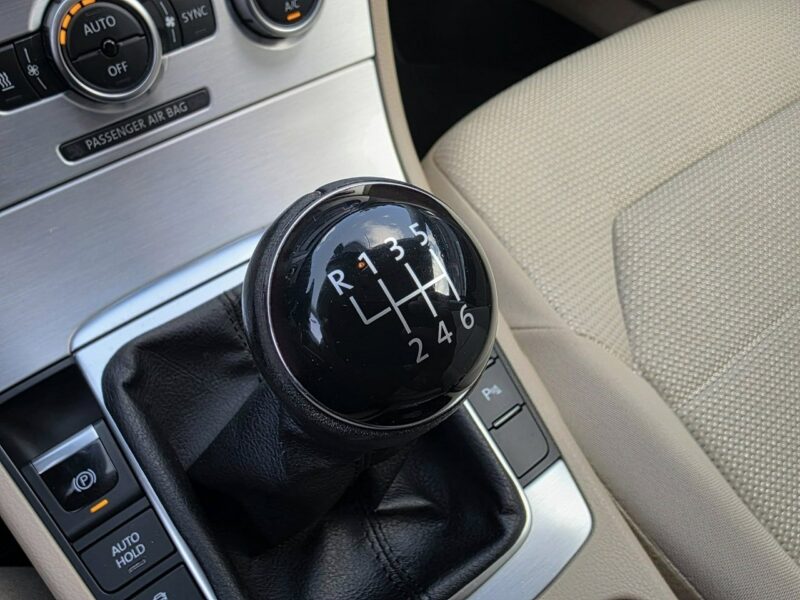 Volkswagen Passat 1.6 TDI 105 KM, Klimatyzacja, Webasto, El. Hak, Grzane Fotele, Alu B7 (2010-2014)