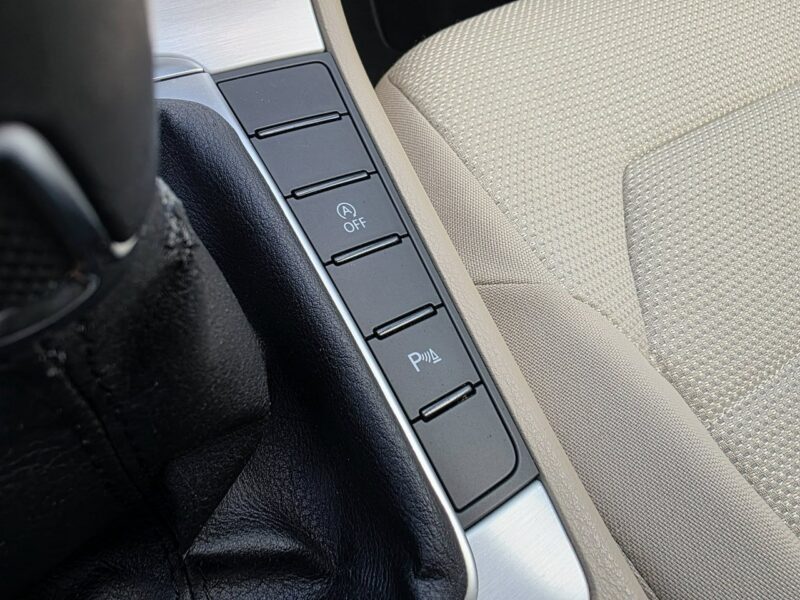 Volkswagen Passat 1.6 TDI 105 KM, Klimatyzacja, Webasto, El. Hak, Grzane Fotele, Alu B7 (2010-2014)