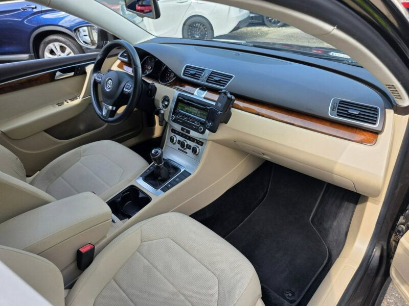 Volkswagen Passat 1.6 TDI 105 KM, Klimatyzacja, Webasto, El. Hak, Grzane Fotele, Alu B7 (2010-2014)