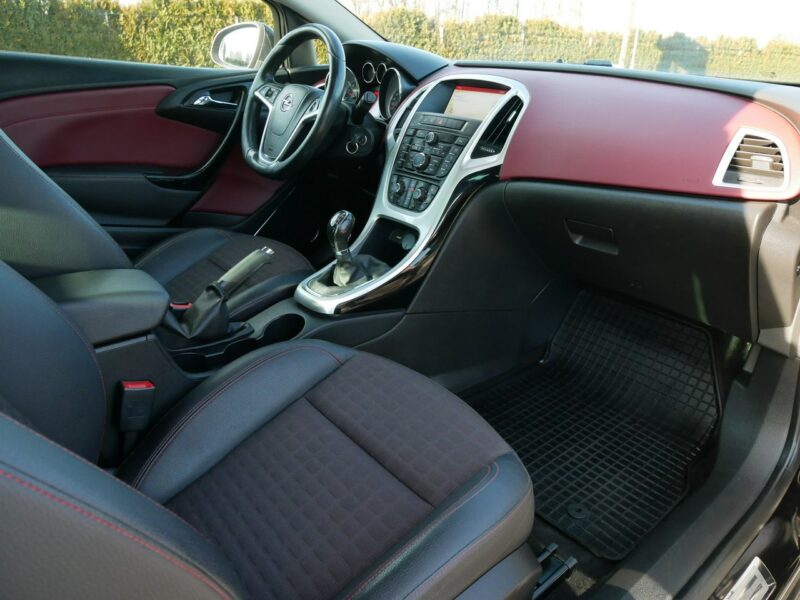 Opel Astra GTC 1.6 SIDI Turbo 170KM [Eu5] Gaz LPG -Pakiet zima -Grzane fot i kier J (2009-2019)