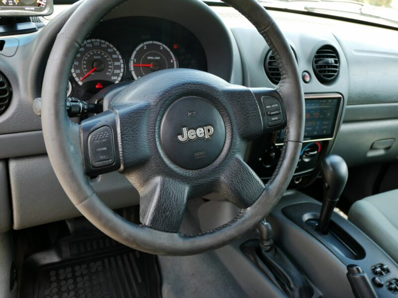 Jeep Cherokee 2.8 CRD 163KM [Eu4] -4x4 Lock -Automat +Opony terenowe -Zobacz III (2001-2008)