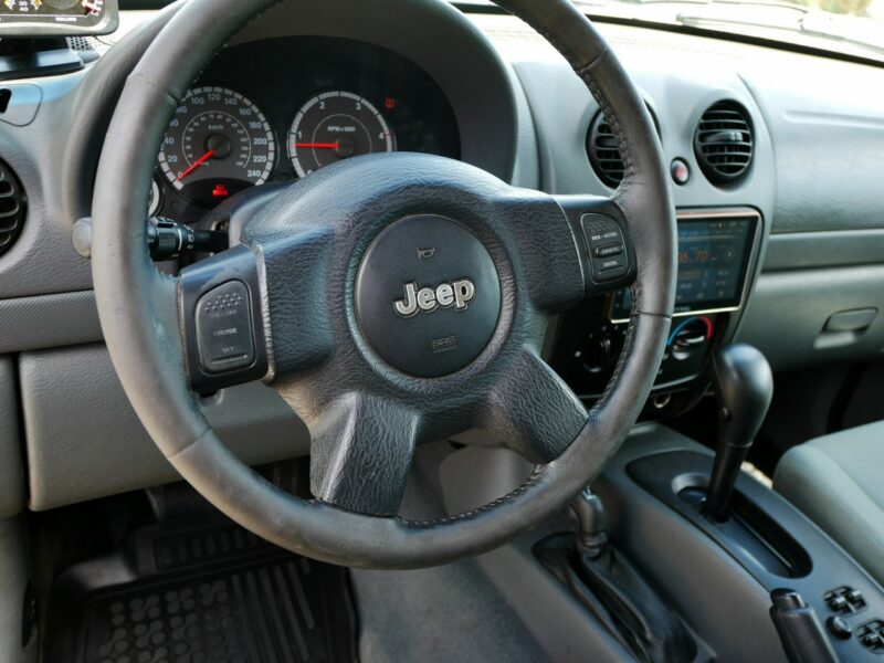 Jeep Cherokee 2.8 CRD 163KM [Eu4] -4x4 Lock -Automat +Opony terenowe -Zobacz III (2001-2008)