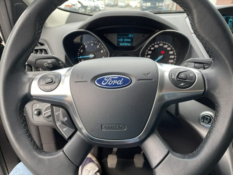 Ford Kuga Ford Kuga 1.5 EcoBoost Bogate wyposażenie 63558km Model 2016 II (2012-)