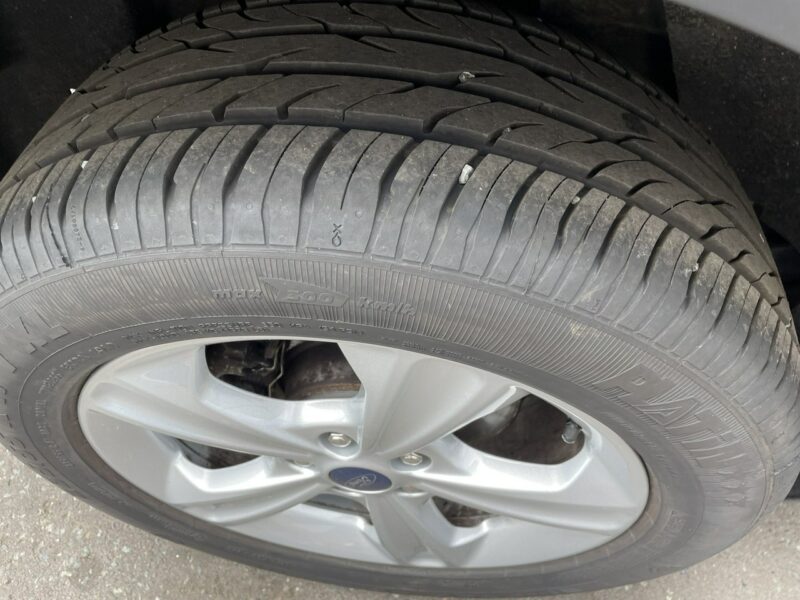 Ford Kuga Ford Kuga 1.5 EcoBoost Bogate wyposażenie 63558km Model 2016 II (2012-)