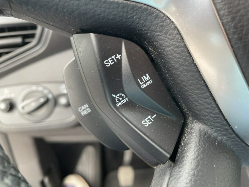 Ford Kuga Ford Kuga 1.5 EcoBoost Bogate wyposażenie 63558km Model 2016 II (2012-)